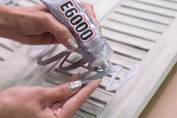 230010 Craft Adhesive, 3.7 Fluid Ounces - Image 3